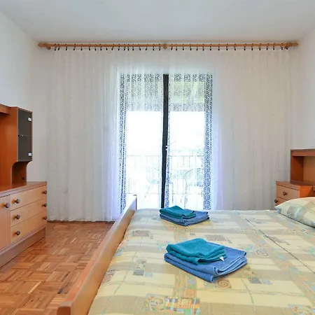 Apartment Near In Stinjan-istrien 44743 Stinjan